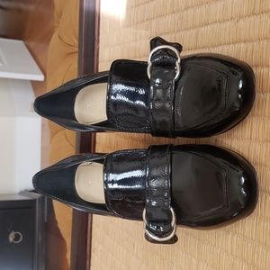 Marc Fisher patent block heel shoes